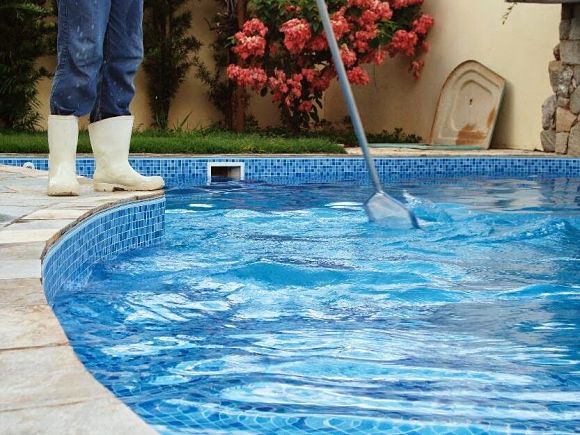 Cómo emprender un servicio de mantenimiento de piscinas